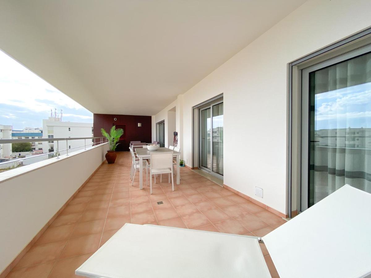 Luxury Condominium Apartment With Swimming Pool #1903 Lagos Dış mekan fotoğraf