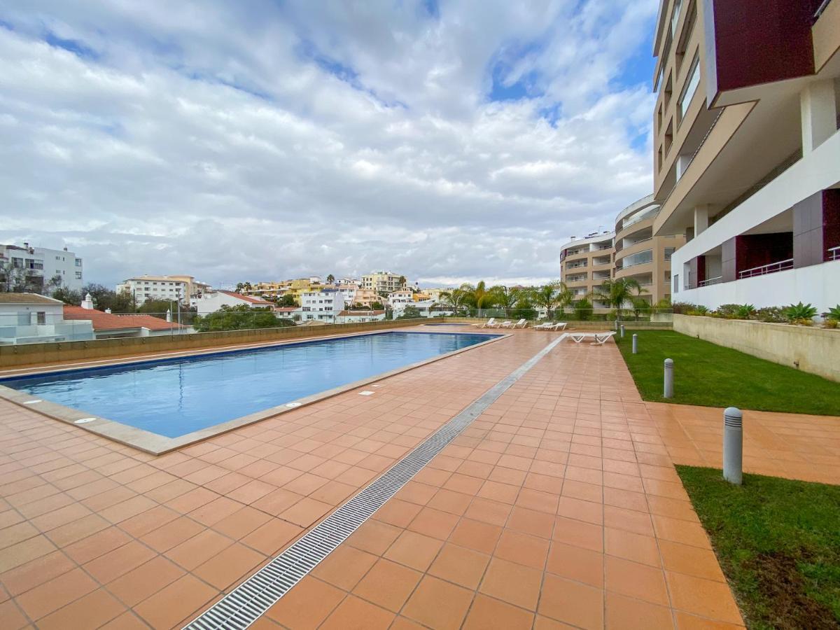 Luxury Condominium Apartment With Swimming Pool #1903 Lagos Dış mekan fotoğraf