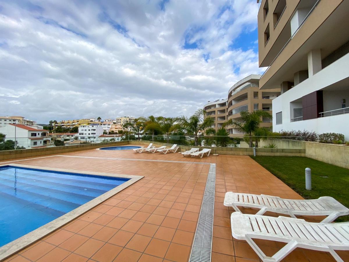 Luxury Condominium Apartment With Swimming Pool #1903 Lagos Dış mekan fotoğraf